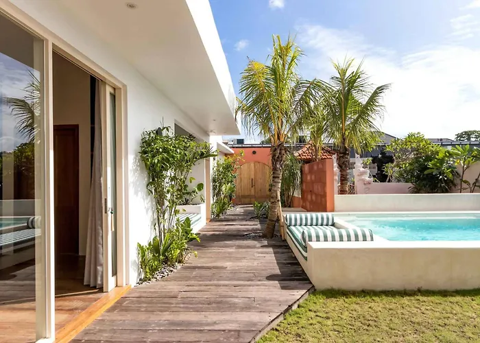 Villa Biro - Stylish 2br Umalas With Ac Living & Rice Field Views