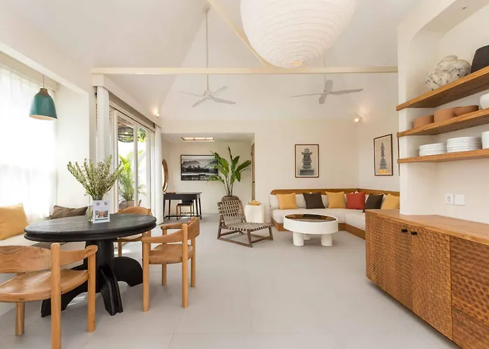 Biro - Stylish 2br Umalas With Ac Living & Rice Field Views